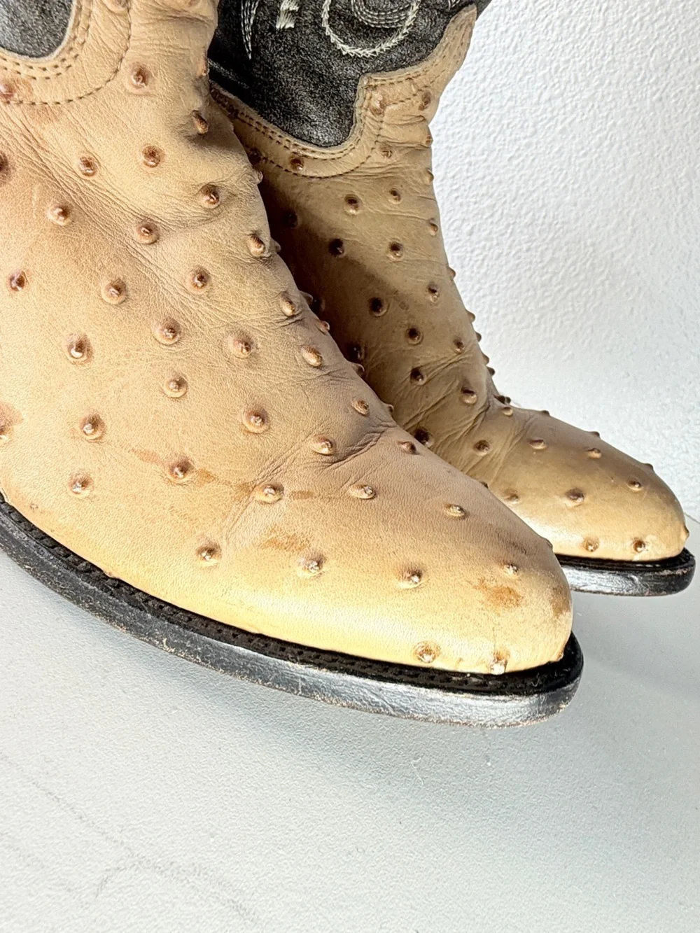 El General Ostrich Print Western Cowboy Boots Size 8 Tan Leather Embroidered